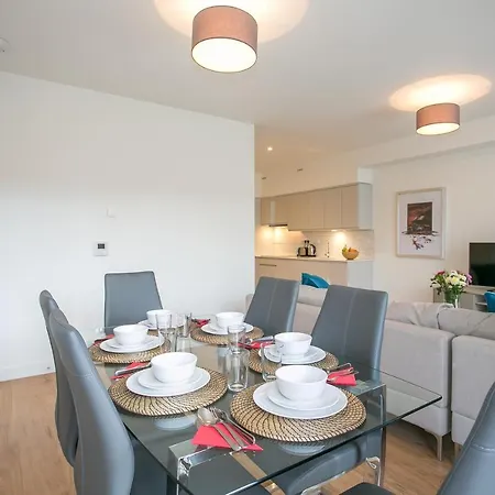 Grand Canal Square Apartments Dublin Exterior photo