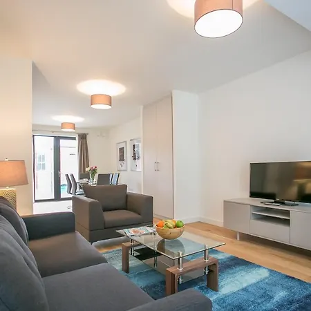 Grand Canal Square Apartments Dublin Exterior photo