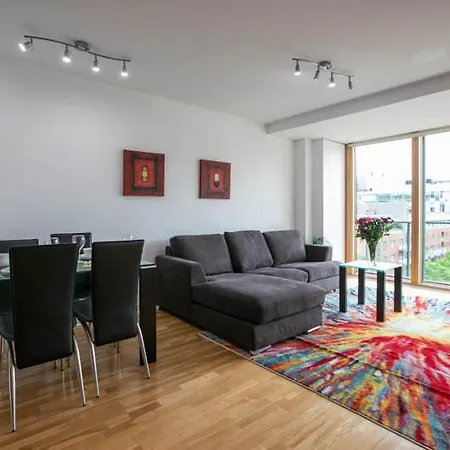 Grand Canal Square Apartments Dublin Exterior photo